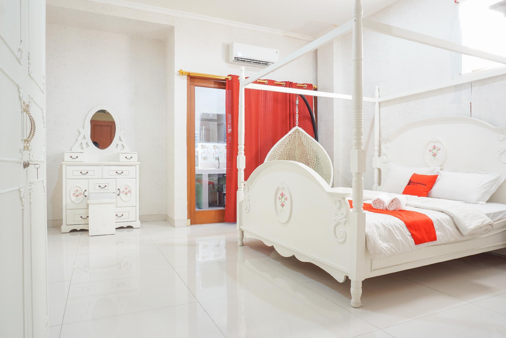 Готель Reddoorz Near Kemang Square Джакарта Екстер'єр фото
